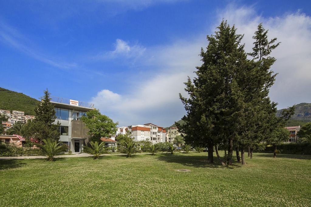 Nadezda Apartment Budva