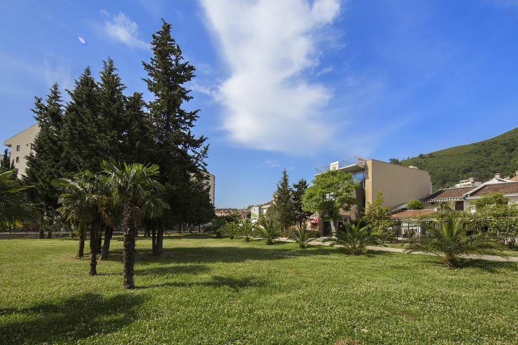 Nadezda Apartment