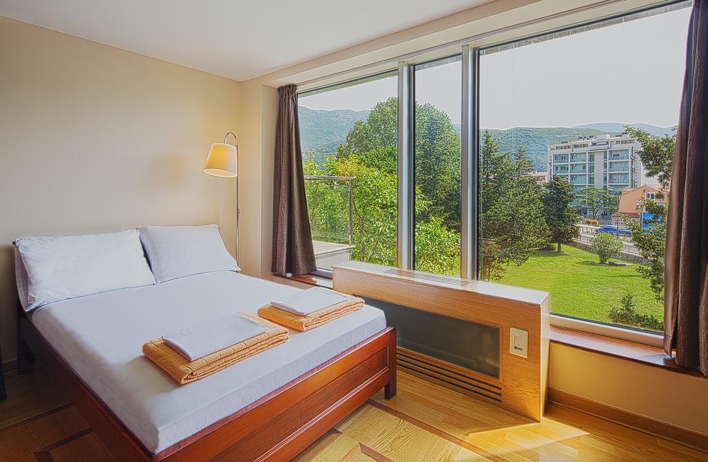 Nadezda Apartment